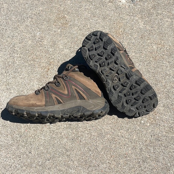 Merrell waterproof hiking boots - Picture 5 of 7